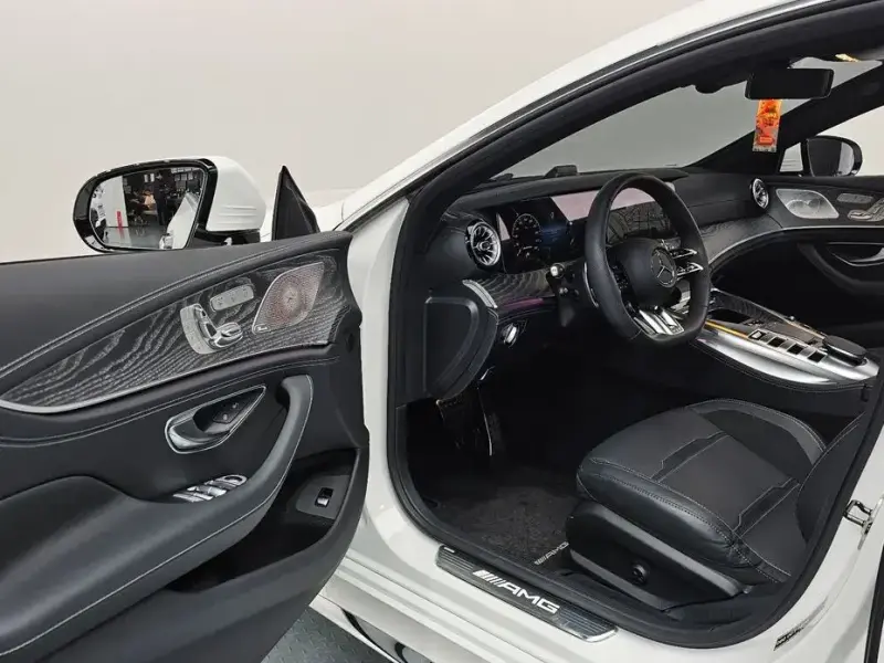 2024 Mercedes-Benz AMG GT с пробегом 10 377 км