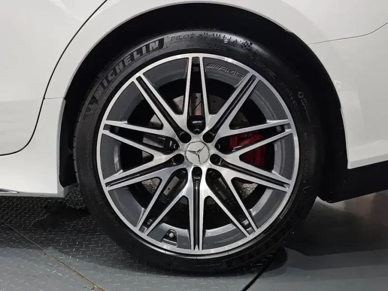 2024 Mercedes-Benz AMG GT с пробегом 10 377 км