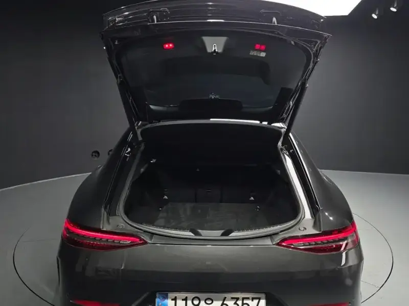 2023 Mercedes-Benz AMG GT с пробегом 27 311 км