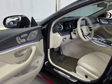 2022 Mercedes-Benz AMG GT с пробегом 10 366 км