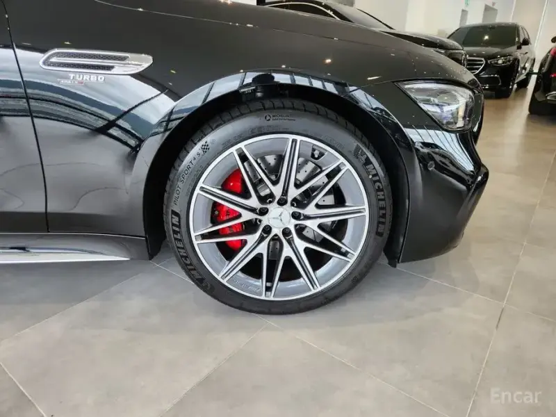 2025 Mercedes-Benz AMG GT с пробегом 3 043 км