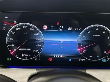 2025 Mercedes-Benz AMG GT с пробегом 20 км