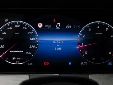 2025 Mercedes-Benz AMG GT с пробегом 6 104 км