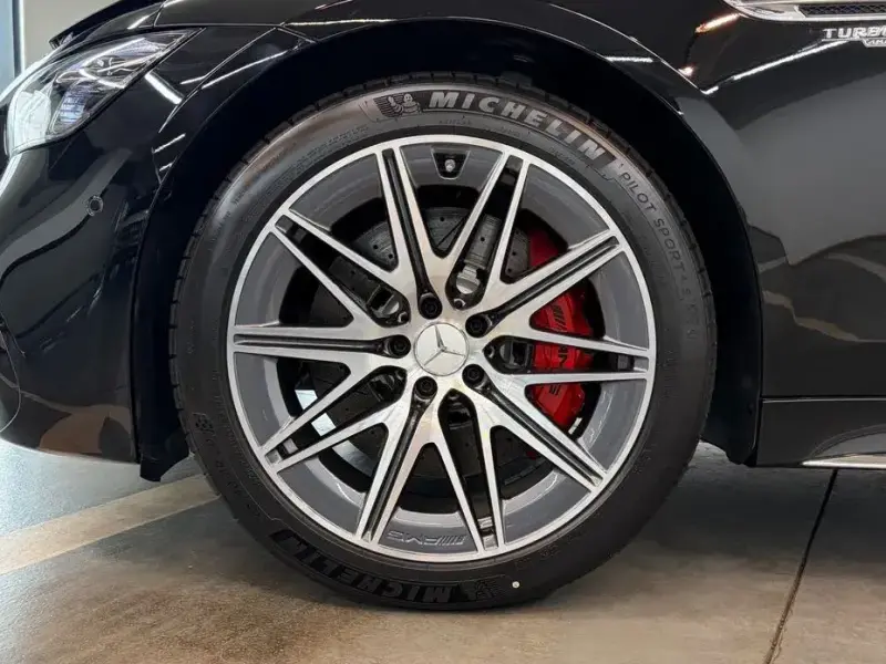 2025 Mercedes-Benz AMG GT с пробегом 10 км