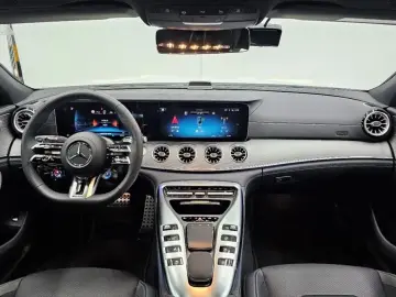 2025 Mercedes-Benz AMG GT с пробегом 1 421 км