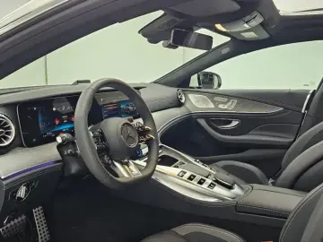 2025 Mercedes-Benz AMG GT с пробегом 1 421 км