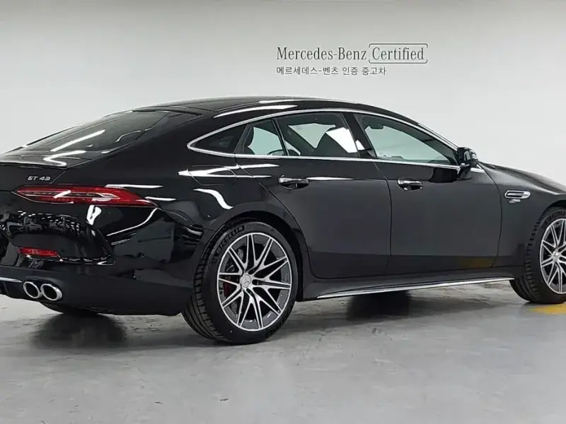 2025 Mercedes-Benz AMG GT с пробегом 712 км