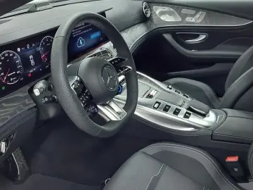 2025 Mercedes-Benz AMG GT с пробегом 712 км