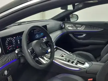 2025 Mercedes-Benz AMG GT с пробегом 318 км