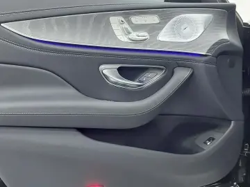 2025 Mercedes-Benz AMG GT с пробегом 318 км