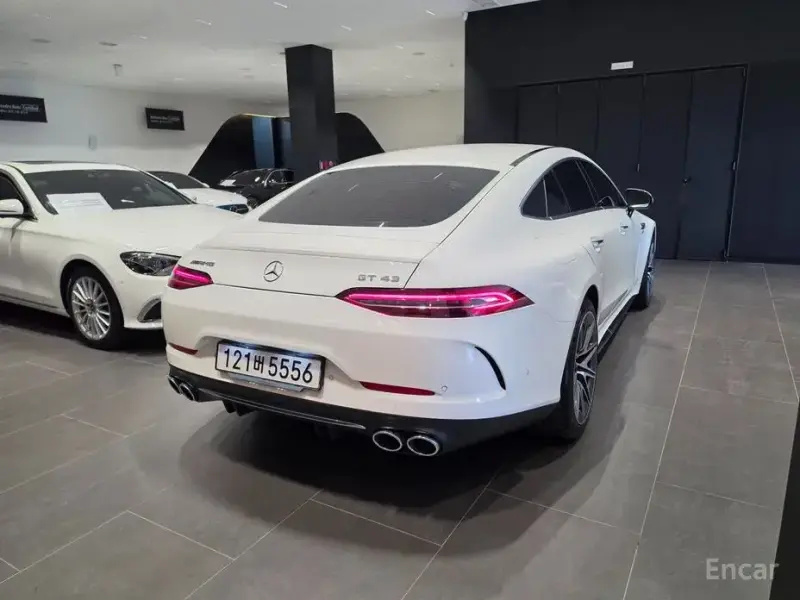 2025 Mercedes-Benz AMG GT с пробегом 6 215 км