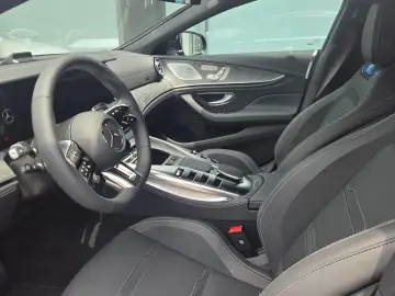2025 Mercedes-Benz AMG GT с пробегом 250 км