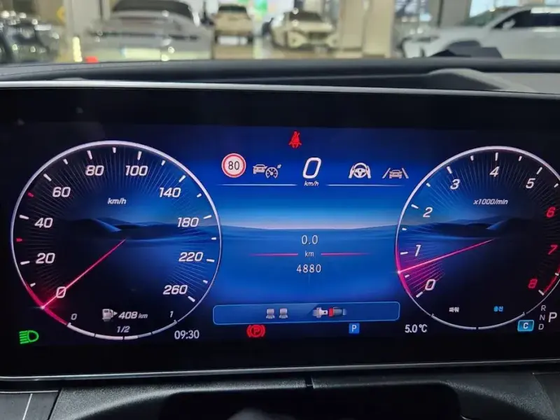 2025 Mercedes-Benz CLE с пробегом 4 890 км