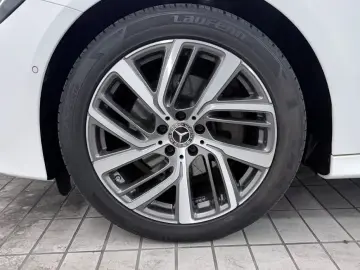 2024 Mercedes-Benz E-Класс с пробегом 50 417 км