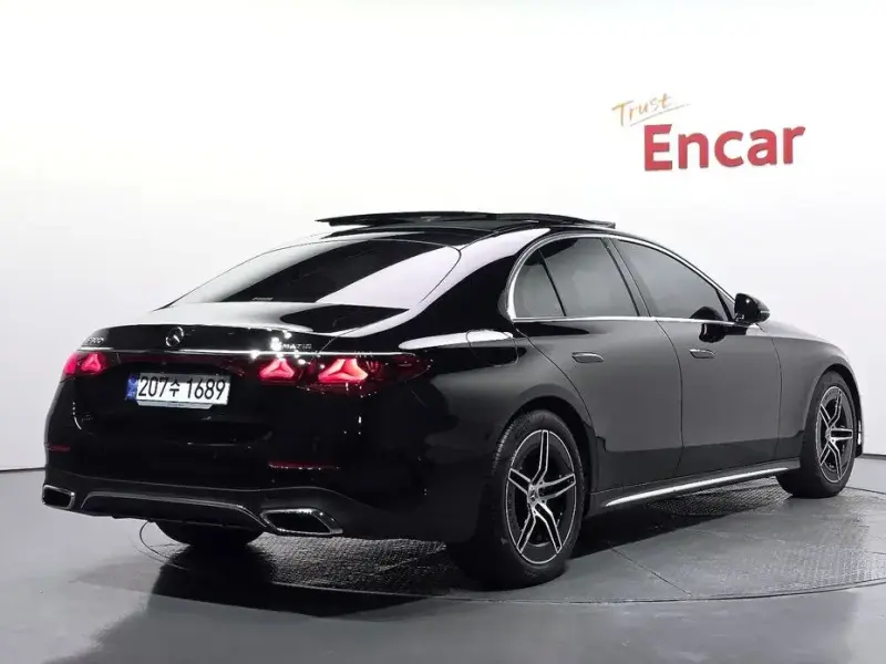 2025 Mercedes-Benz E-Класс с пробегом 14 675 км