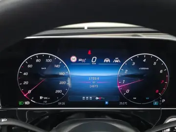 2025 Mercedes-Benz E-Класс с пробегом 14 675 км