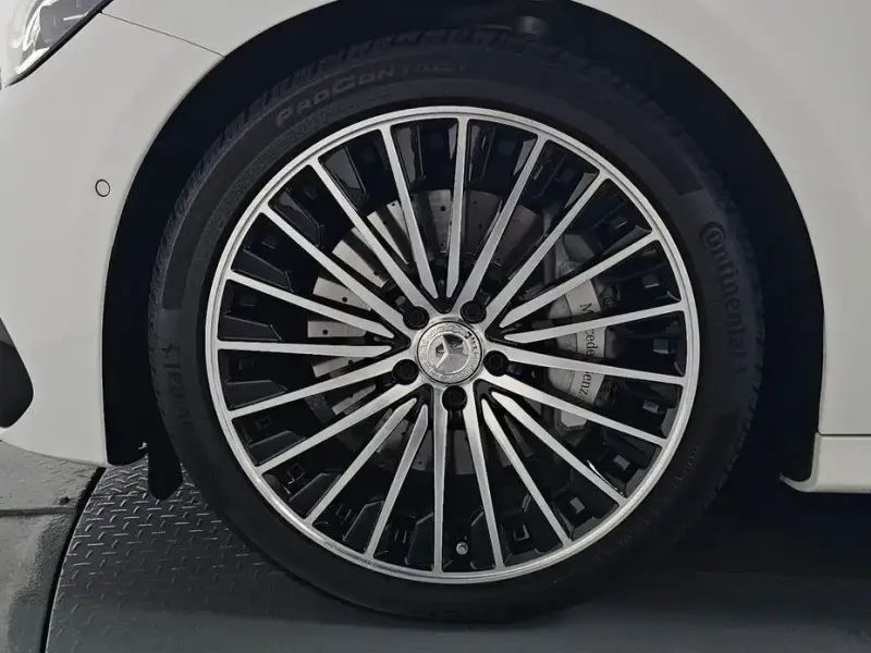 2025 Mercedes-Benz E-Класс с пробегом 13 794 км