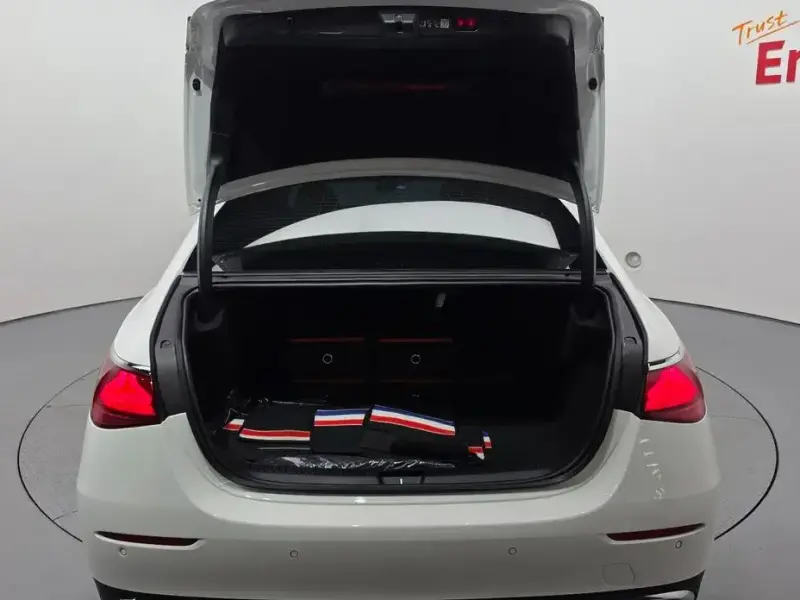2024 Mercedes-Benz E-Класс с пробегом 22 860 км