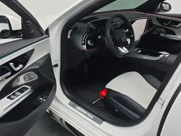 2025 Mercedes-Benz E-Класс с пробегом 20 600 км