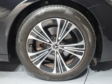 2024 Mercedes-Benz E-Класс с пробегом 28 981 км