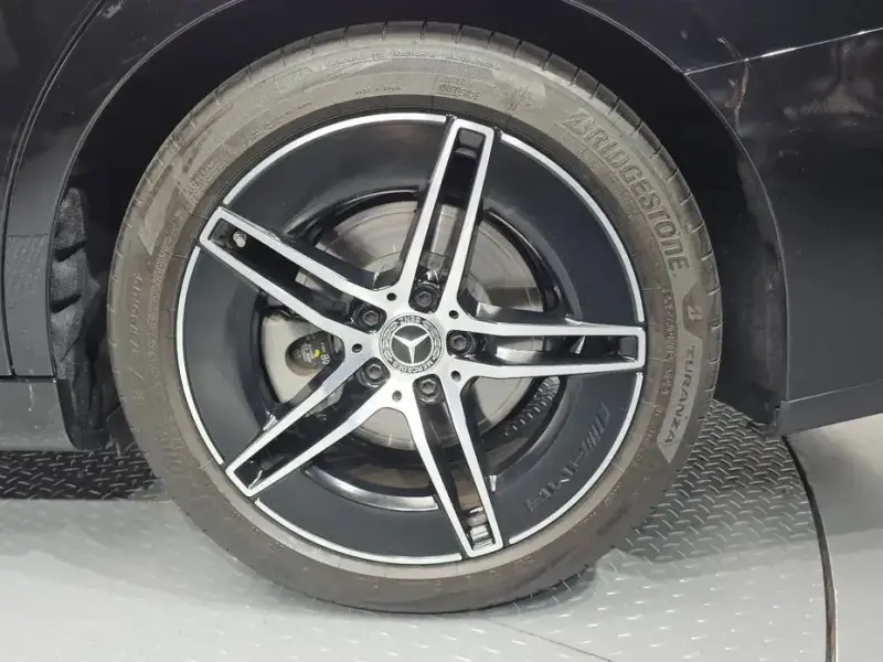 2025 Mercedes-Benz E-Класс с пробегом 4 868 км