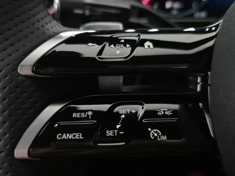 2025 Mercedes-Benz E-Класс с пробегом 4 868 км