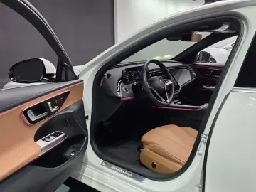2025 Mercedes-Benz E-Класс с пробегом 18 350 км