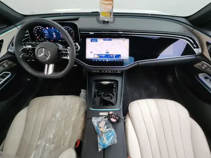 2025 Mercedes-Benz E-Класс с пробегом 3 043 км