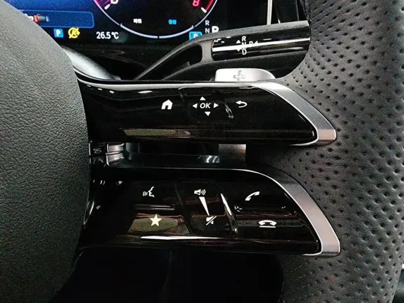 2025 Mercedes-Benz E-Класс с пробегом 3 043 км
