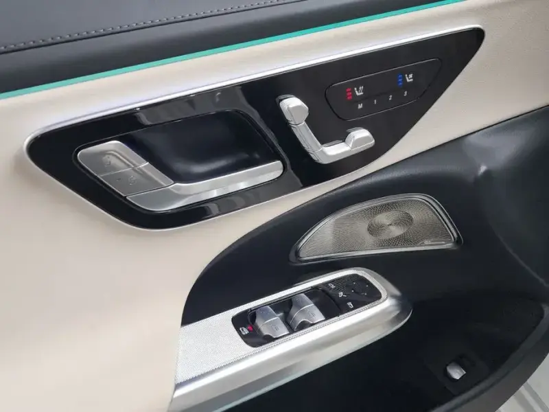 2025 Mercedes-Benz E-Класс с пробегом 3 043 км
