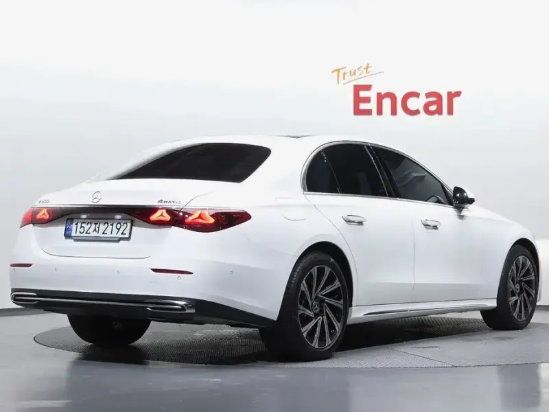 2024 Mercedes-Benz E-Класс с пробегом 43 561 км