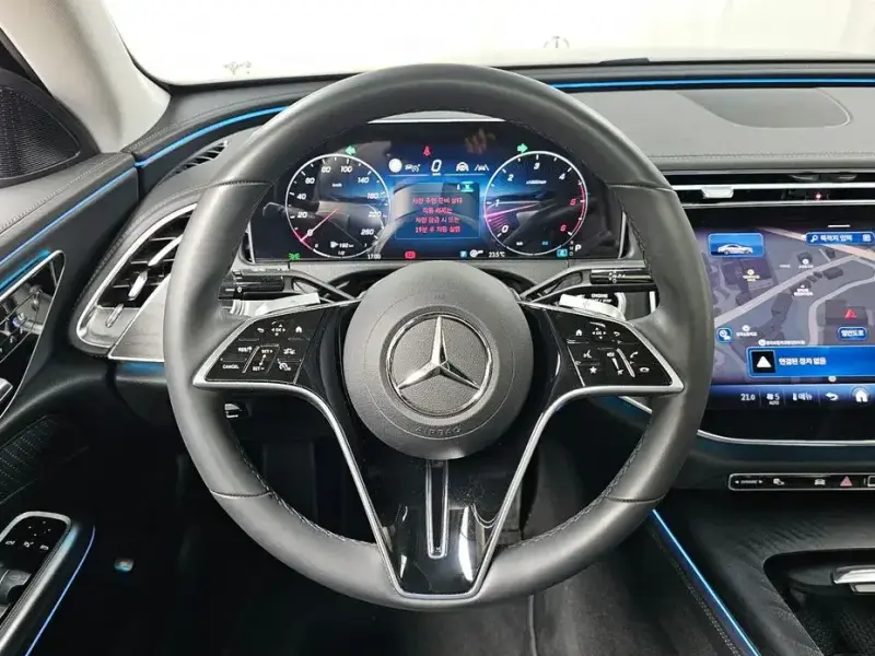 2025 Mercedes-Benz E-Класс с пробегом 15 742 км