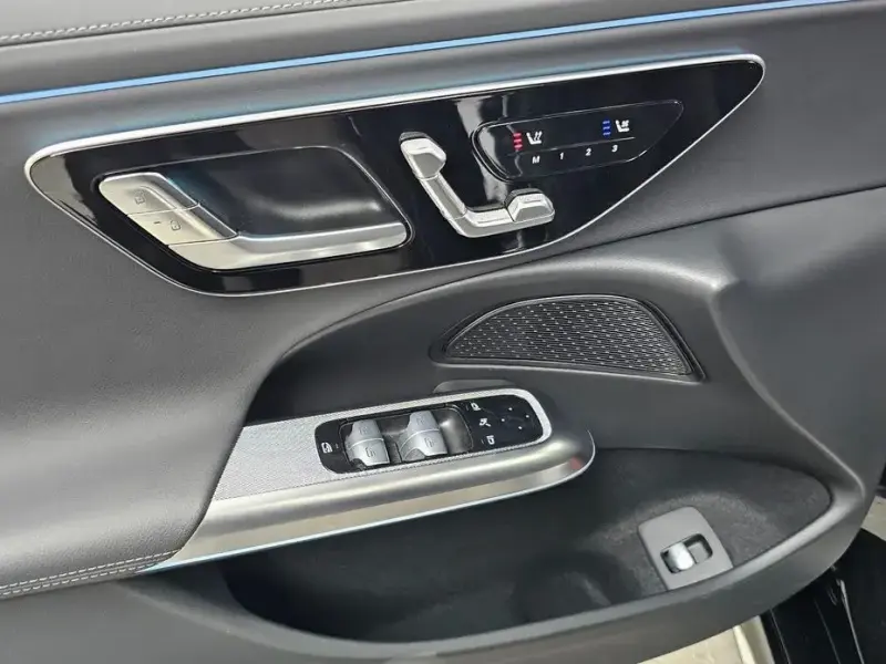2025 Mercedes-Benz E-Класс с пробегом 15 742 км