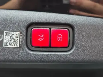 2025 Mercedes-Benz E-Класс с пробегом 9 732 км