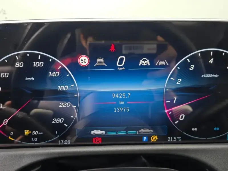 2025 Mercedes-Benz E-Класс с пробегом 13 975 км