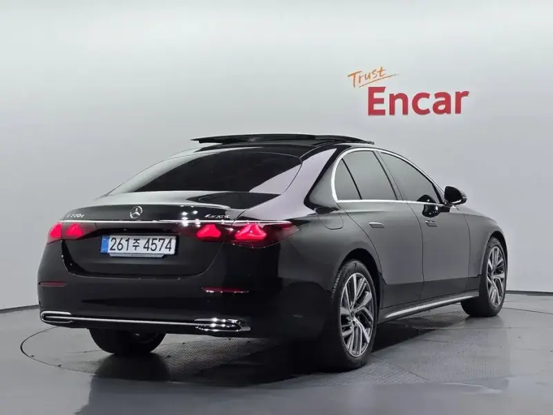 2025 Mercedes-Benz E-Класс с пробегом 13 967 км