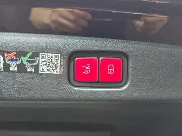 2025 Mercedes-Benz E-Класс с пробегом 13 967 км