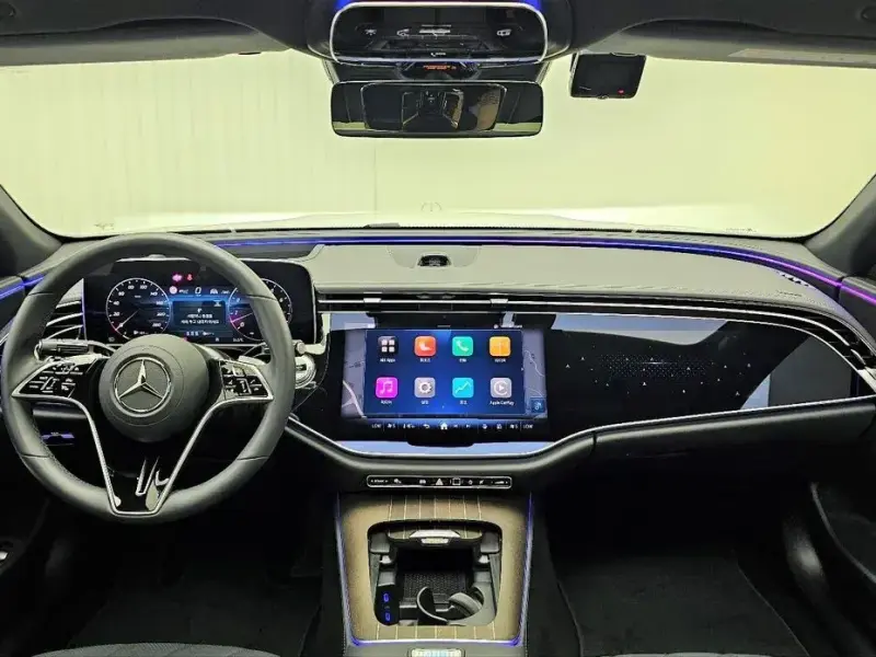 2025 Mercedes-Benz E-Класс с пробегом 10 920 км