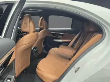 2024 Mercedes-Benz E-Класс с пробегом 12 279 км
