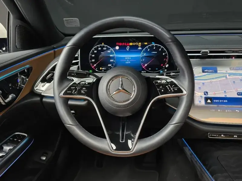 2024 Mercedes-Benz E-Класс с пробегом 12 279 км
