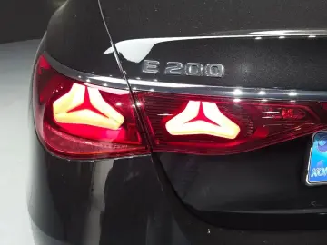 2025 Mercedes-Benz E-Класс с пробегом 14 282 км