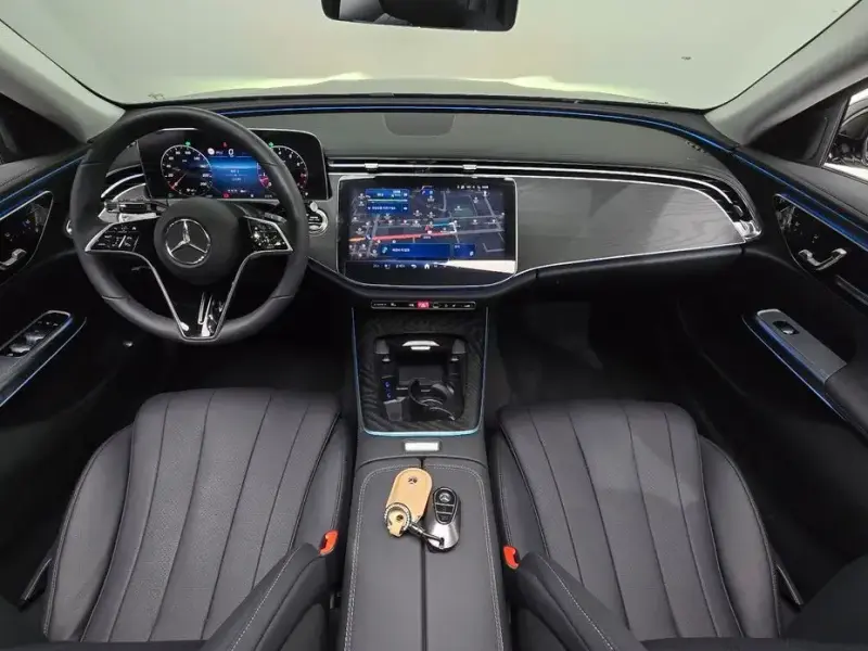 2025 Mercedes-Benz E-Класс с пробегом 11 185 км