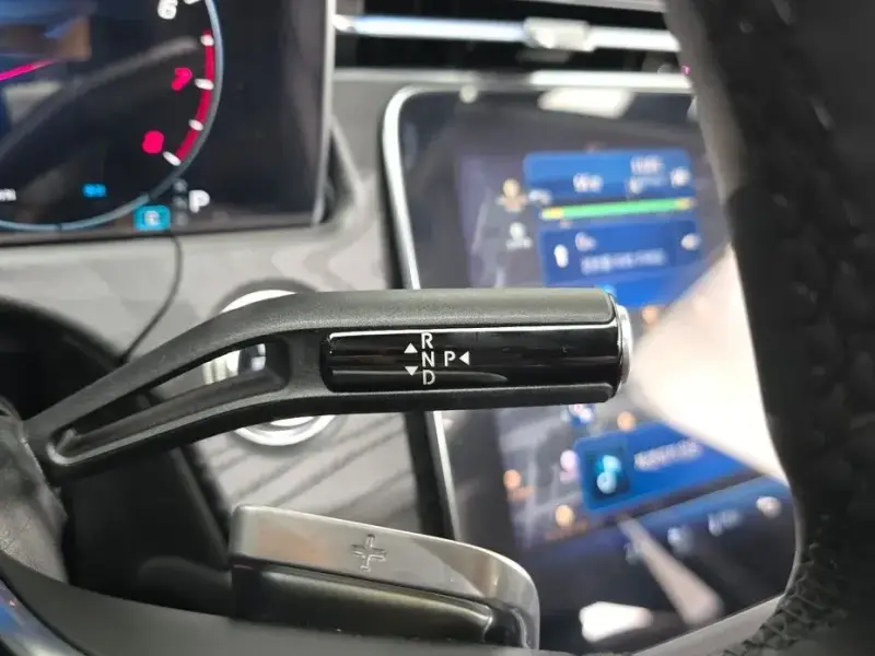 2025 Mercedes-Benz E-Класс с пробегом 11 185 км