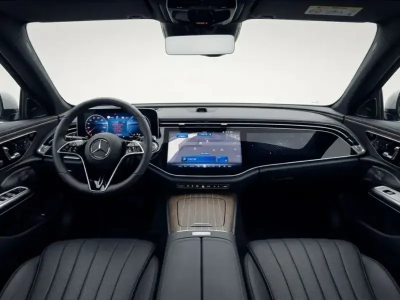 2025 Mercedes-Benz E-Класс с пробегом 5 699 км