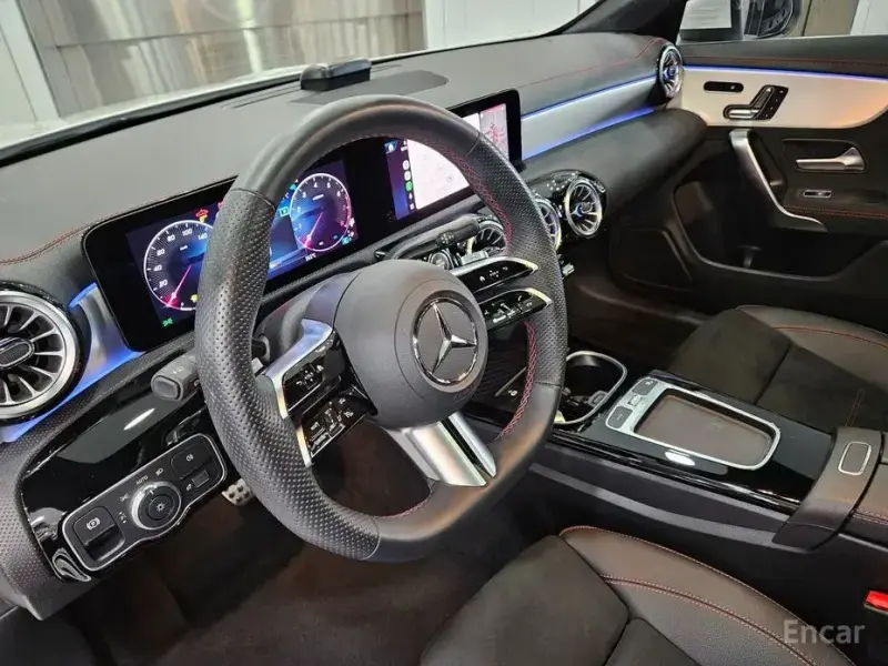 2025 Mercedes-Benz CLA с пробегом 8 007 км