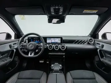 2025 Mercedes-Benz CLA с пробегом 1 902 км