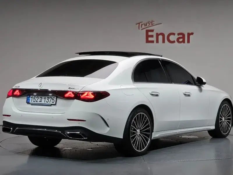 2025 Mercedes-Benz E-Класс с пробегом 13 794 км