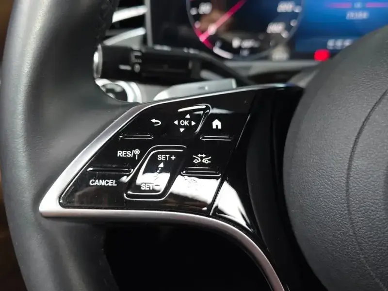 2024 Mercedes-Benz E-Класс с пробегом 25 304 км
