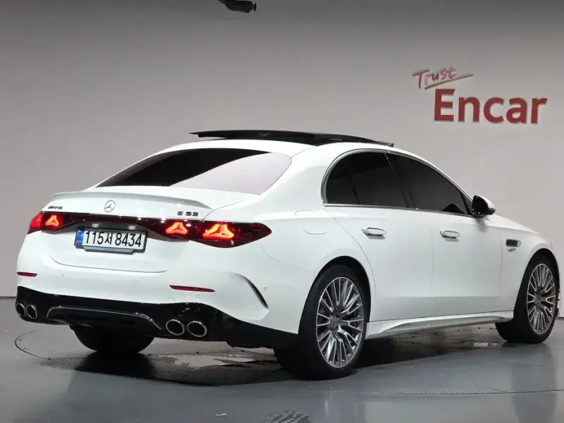 2025 Mercedes-Benz E-Класс с пробегом 11 159 км