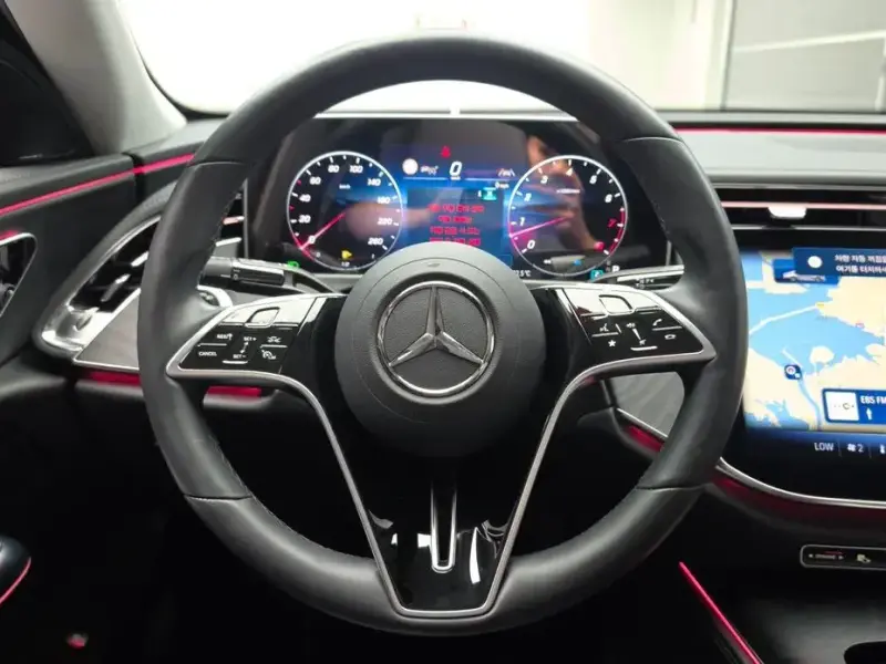 2024 Mercedes-Benz E-Класс с пробегом 28 981 км